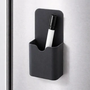 Magnetický černý držák na fixy