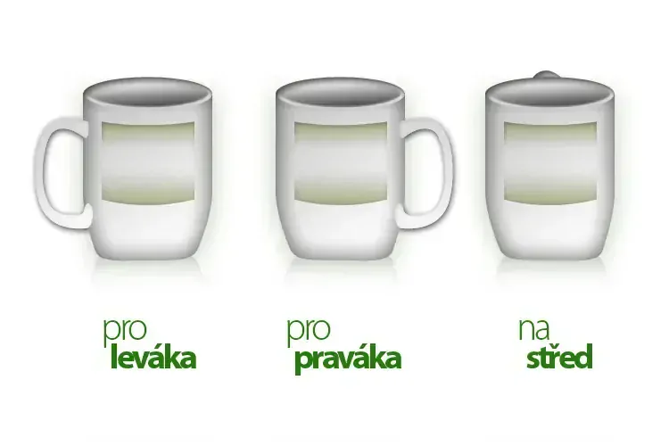 Modrý hrnek se lžičkou s vlastním potiskem